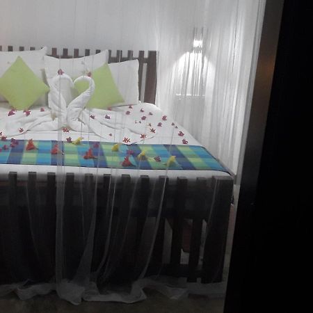 Butterfly Jewel Bed & Breakfast Unawatuna Bagian luar foto