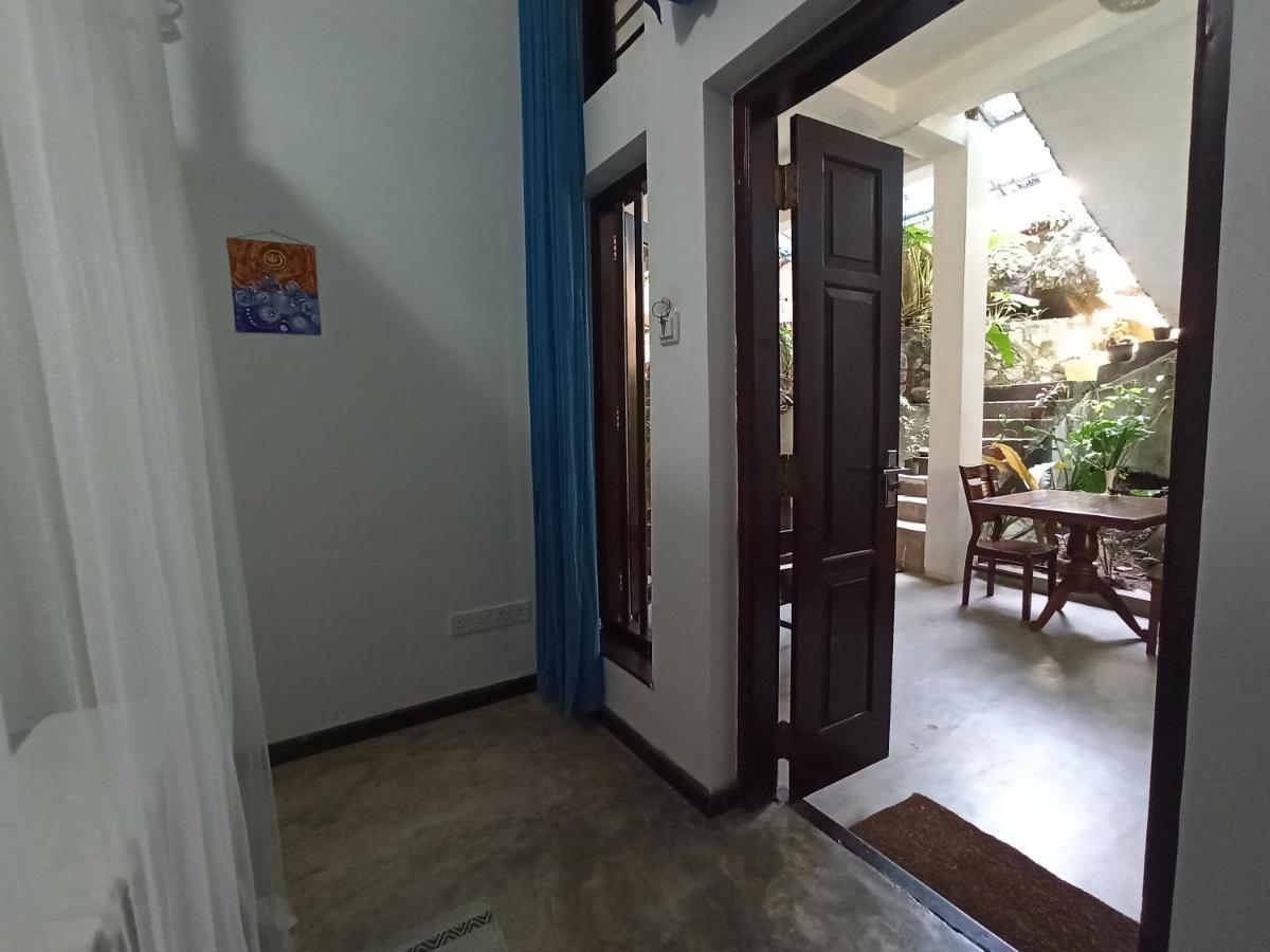 Butterfly Jewel Bed & Breakfast Unawatuna Bagian luar foto
