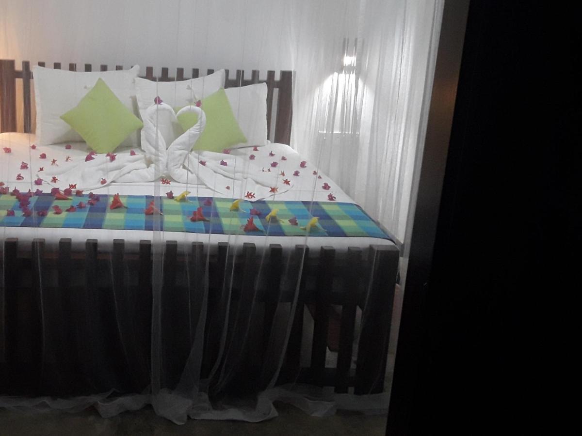 Butterfly Jewel Bed & Breakfast Unawatuna Bagian luar foto
