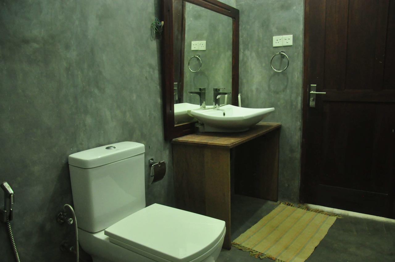 Butterfly Jewel Bed & Breakfast Unawatuna Bagian luar foto