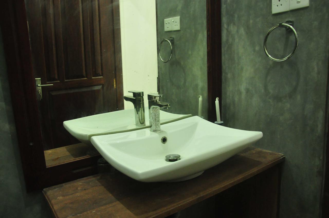 Butterfly Jewel Bed & Breakfast Unawatuna Bagian luar foto