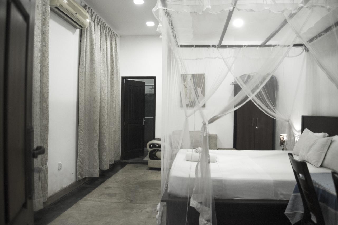 Butterfly Jewel Bed & Breakfast Unawatuna Bagian luar foto